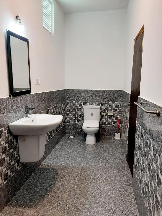 Hotel Krish nghỉ mát Kalkudah Ngoại thất bức ảnh